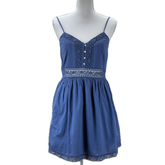 Abercrombie & Fitch Dresses & Skirts - Abercrombie Fitch Babydoll Mini Dress M Blue Lace Trim Embroidered Buttons Lined
